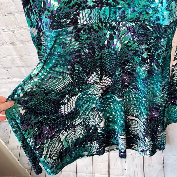 Jones Studio Green & Blue Long Dress size M - Picture 10 of 15